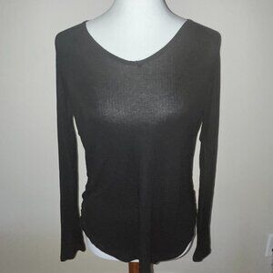 Wander Plain Black Long Sleeve